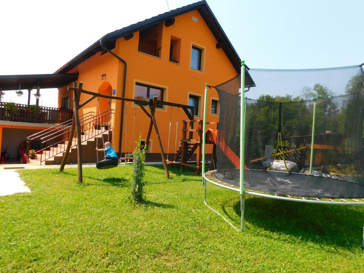 Apartment Petrovic Slunj Exterior photo